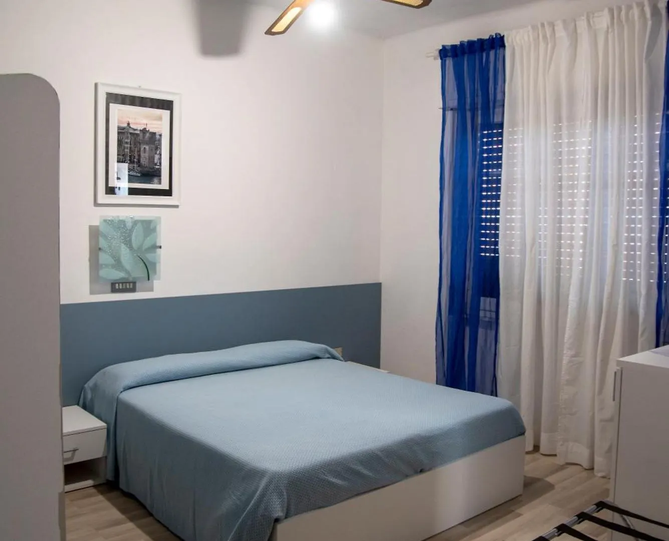 Albergo La Marinella ヴァラッツェ