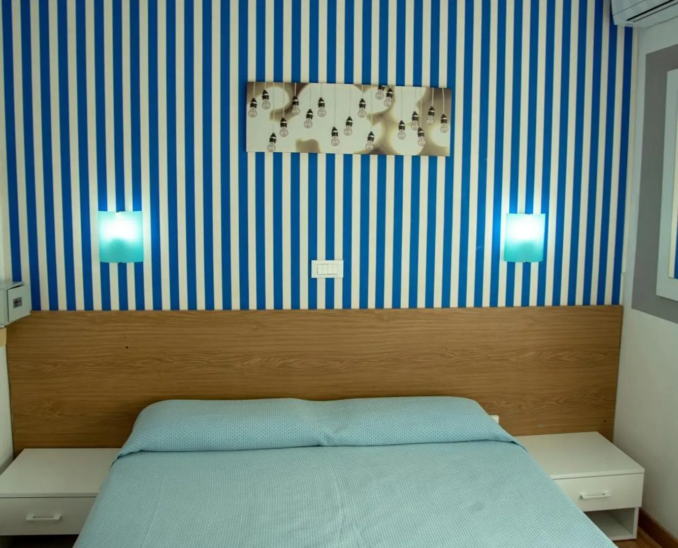 ** ホテル Albergo La Marinella ヴァラッツェ イタリア