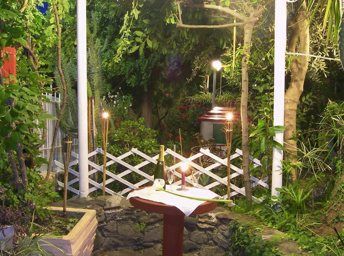 Albergo La Marinella ヴァラッツェ 2*,  イタリア